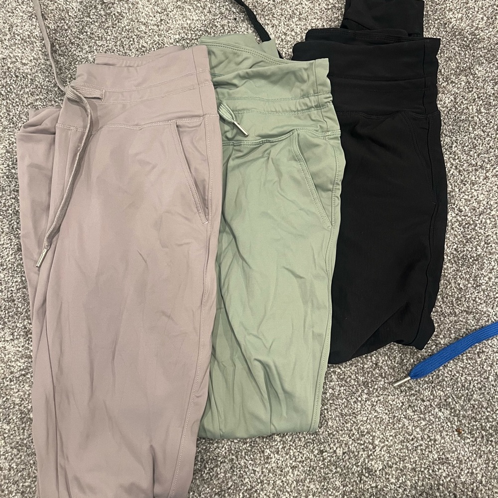 Halara Jogger Bundle - Picture 4 of 8